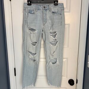 American Eagle Outfitters Light Blue Distressed Boyfriend Jeans